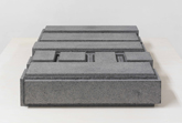 村井進吾　"CARTA-S"　2014　黒御影石　H10.4×W41.6×52cm